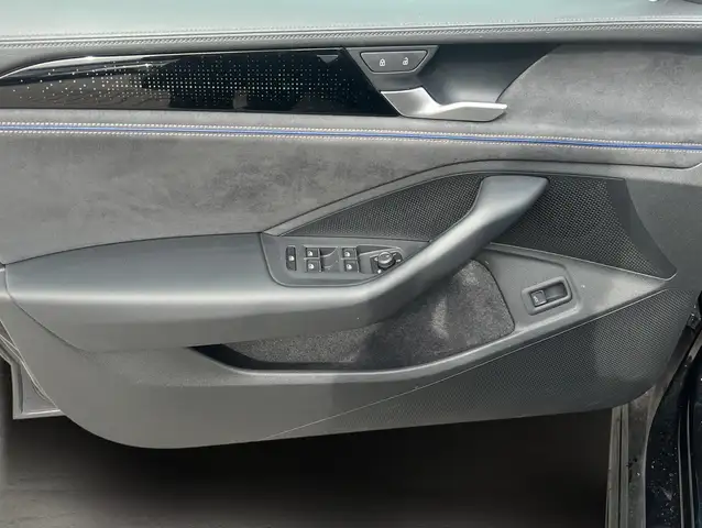 Volkswagen Passat view 7