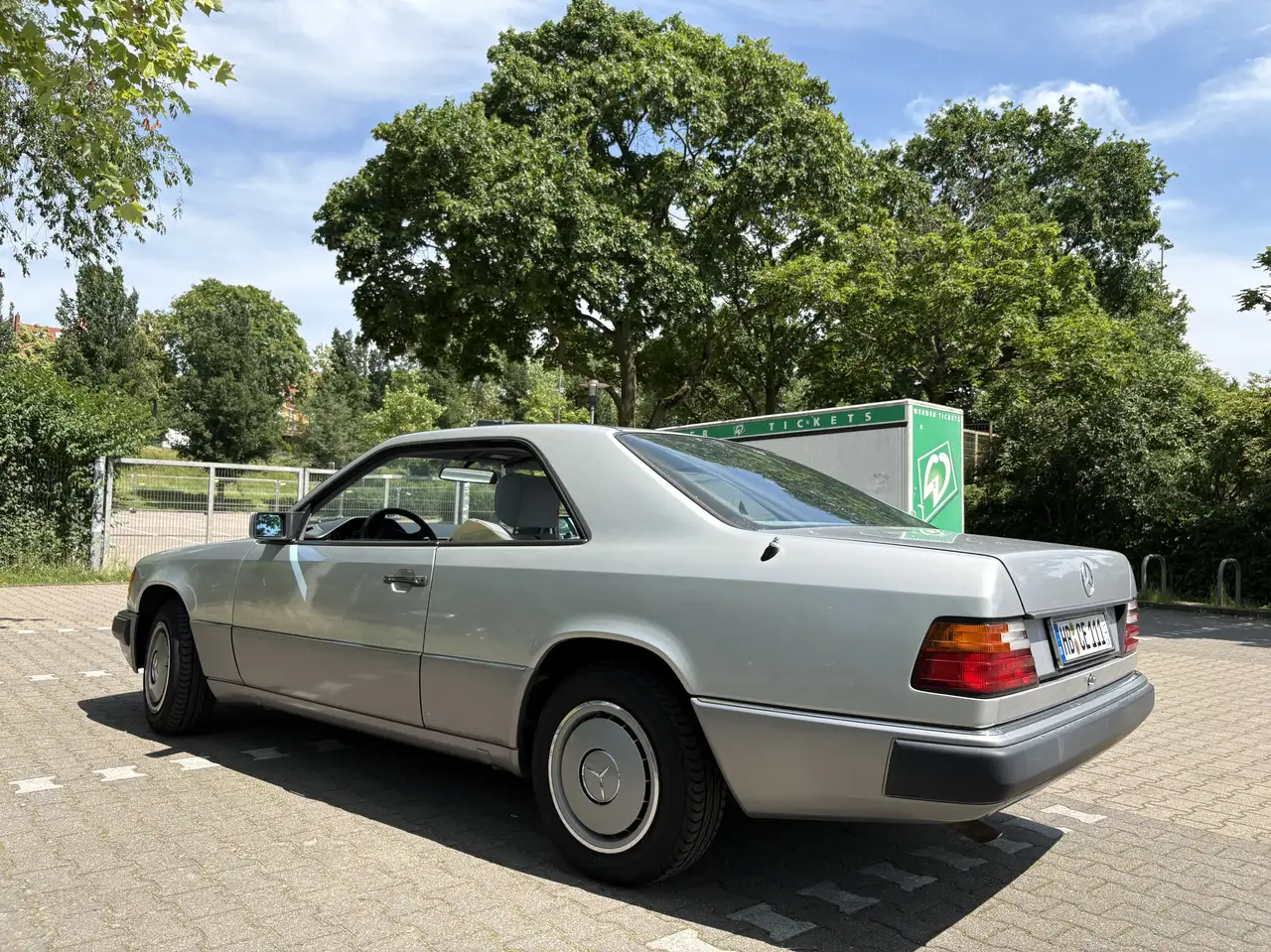 Mercedes-Benz CE 230 Oldtimer, foto 3