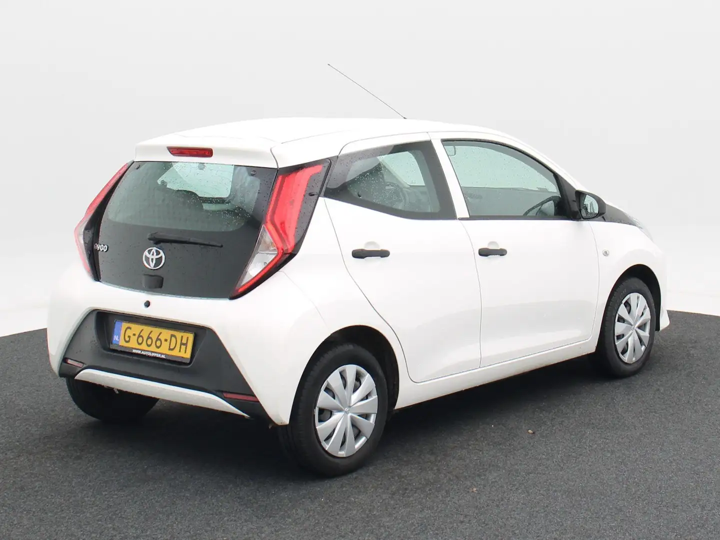Toyota Aygo 1.0 VVT-i x | Camera | CarPlay | Cruise Control | Wit - 2