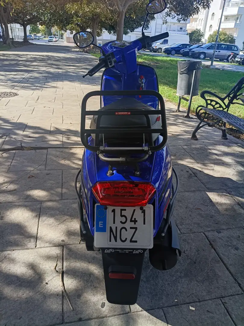 Lambretta V125 2025 Blau - 2