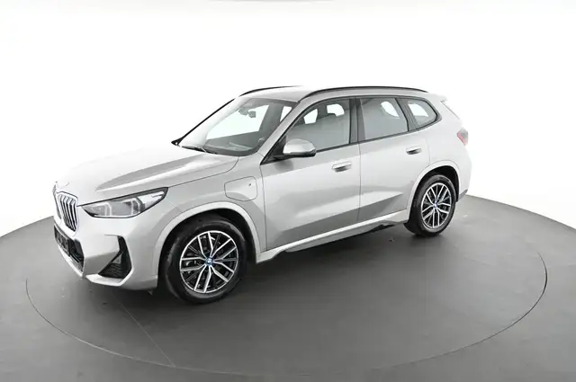 BMW X1 view 3