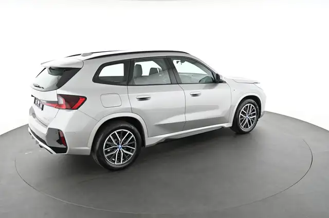 BMW X1 view 4