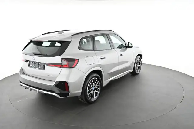 BMW X1 view 2