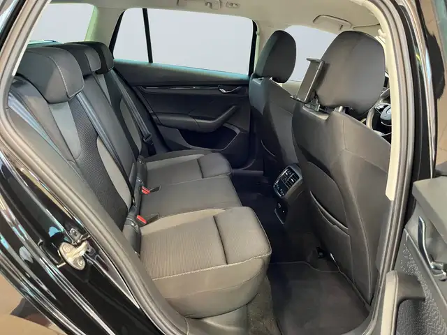 Skoda Octavia view 13