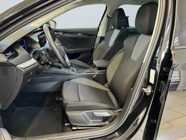 Skoda Octavia view 9