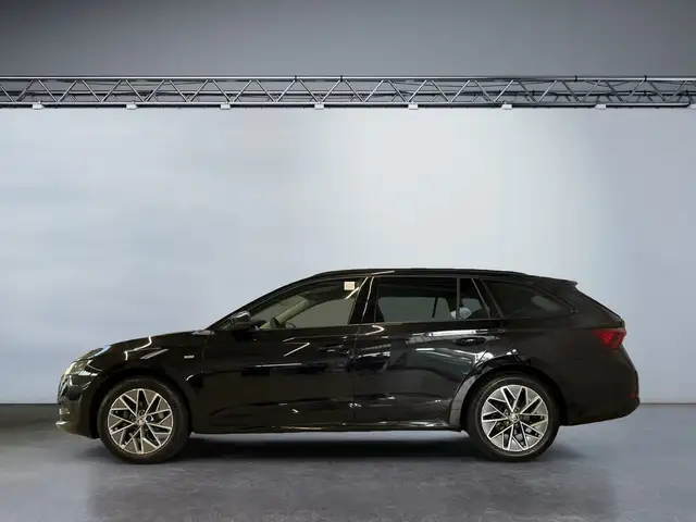 Skoda Octavia view 5