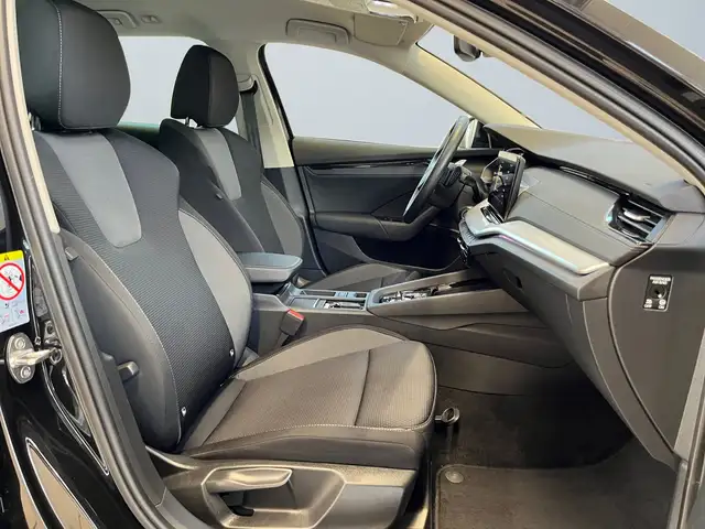Skoda Octavia view 12