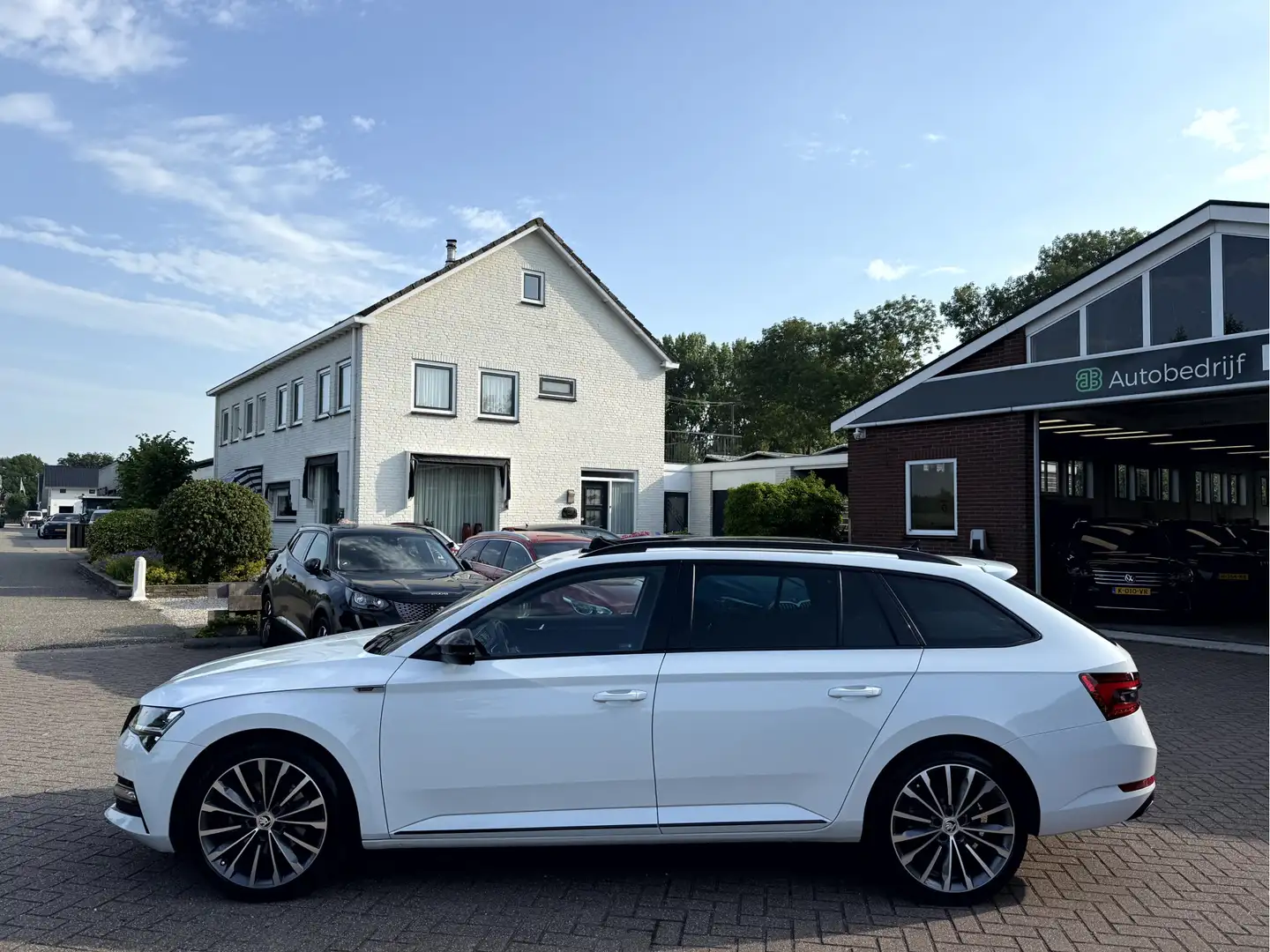 Skoda Superb Combi 1.4 TSI iV Phev Sportline Business Vol optie Blanc - 2