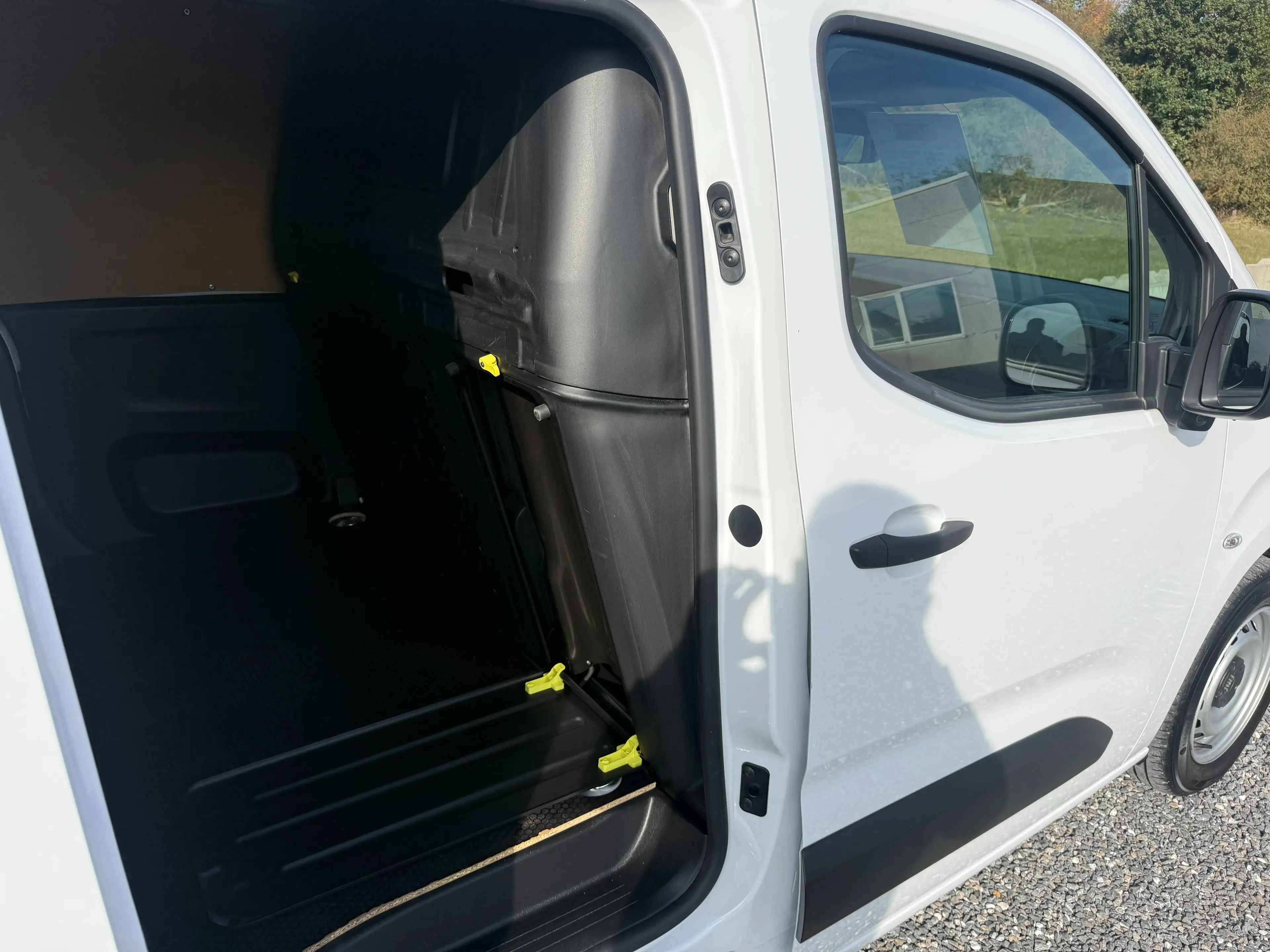 Peugeot Partner 102CH **Full 3Places Caméra Carplay Gps 14.250eHTVA** — photo 12