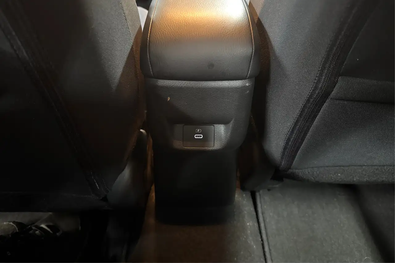 Nissan Versa photo Nissan Versa