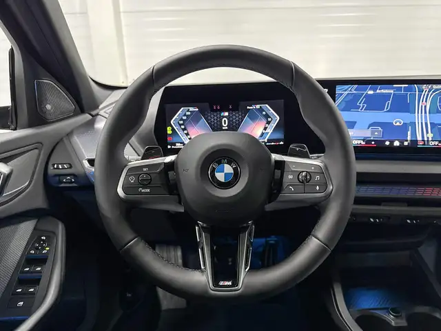 BMW 1 Series view 13
