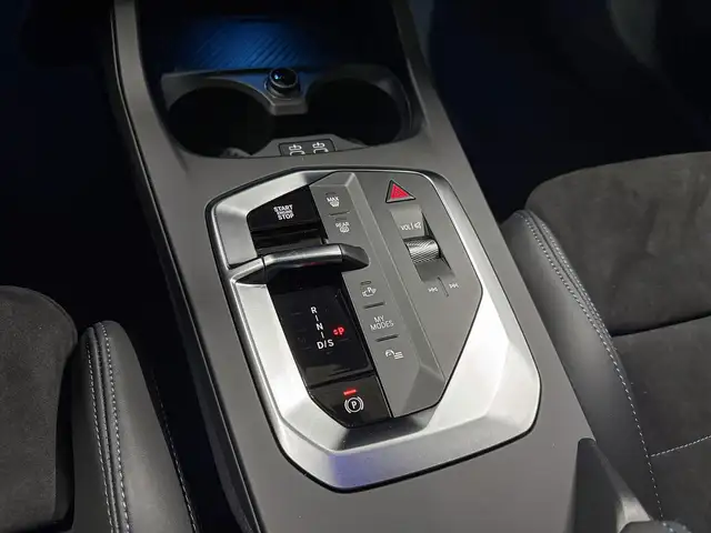 BMW 1 Series view 15