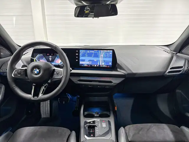 BMW 1 Series view 12