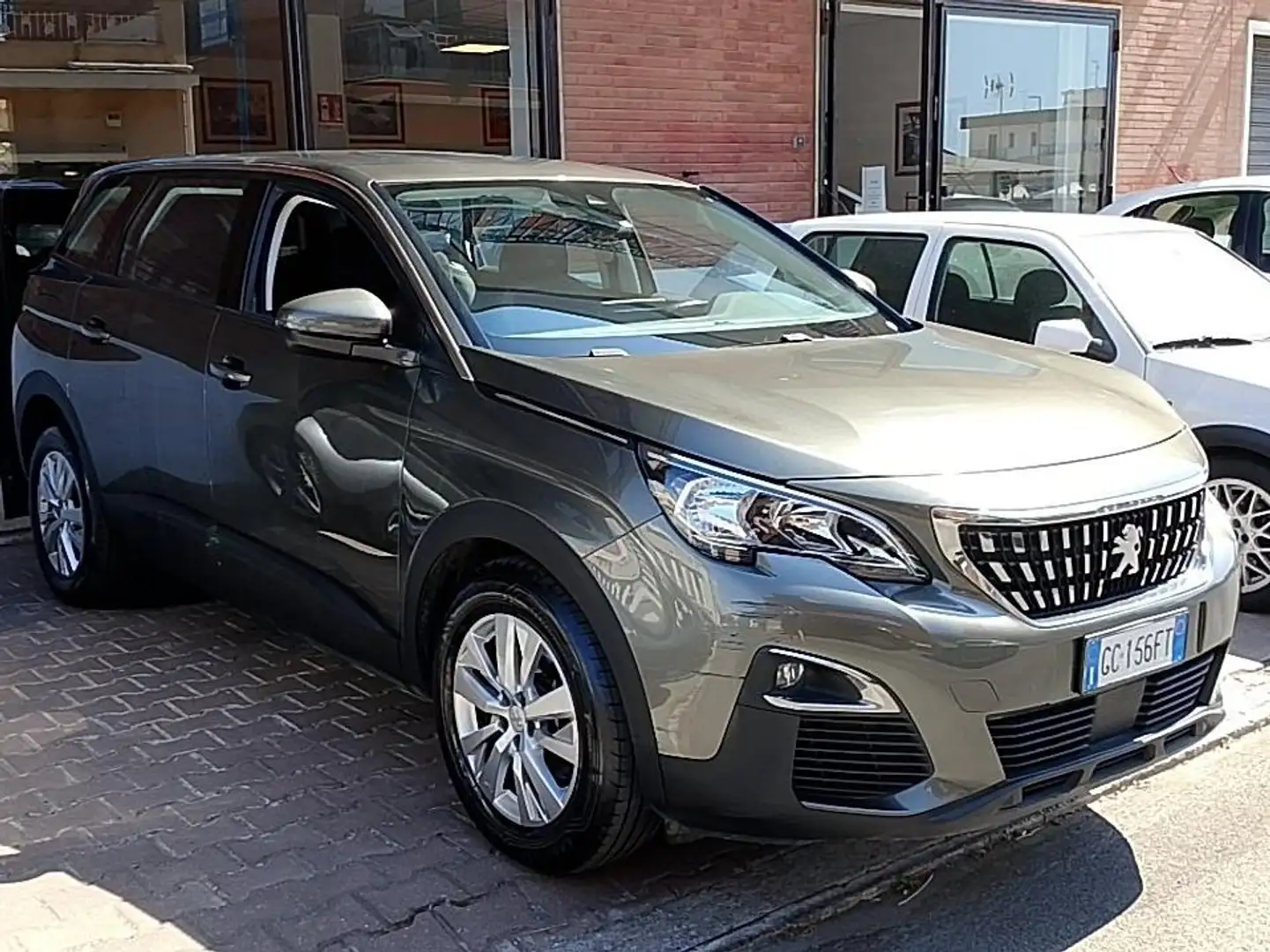 Peugeot 5008 5008 BlueHDi 130 EAT8 aut. 7 Posti active pack Grigio - 2