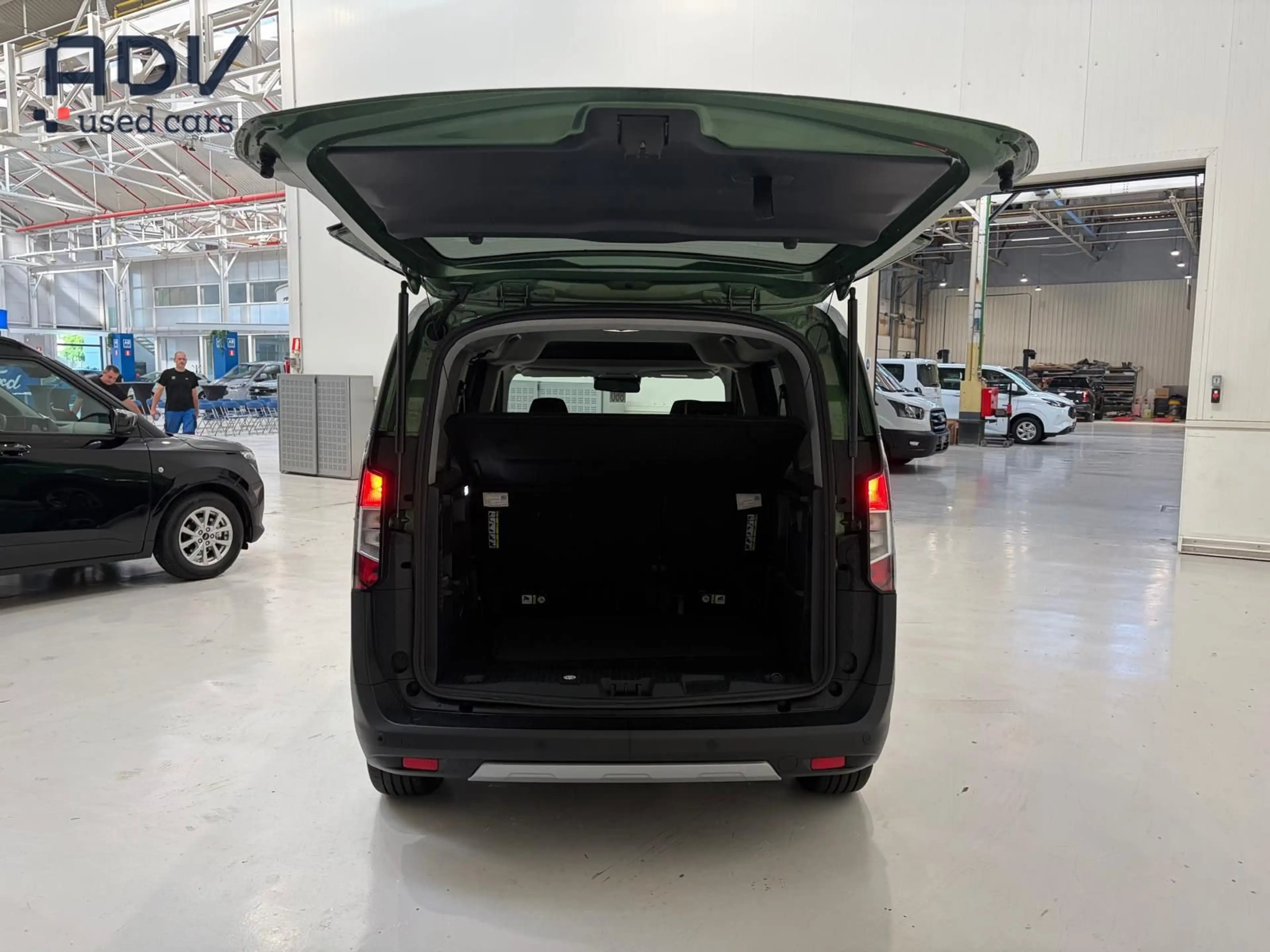 Ford Tourneo Courier Active uitvoering - Carplay/Android Auto - Winter Pack - slechts 13.000 km !! — photo 6