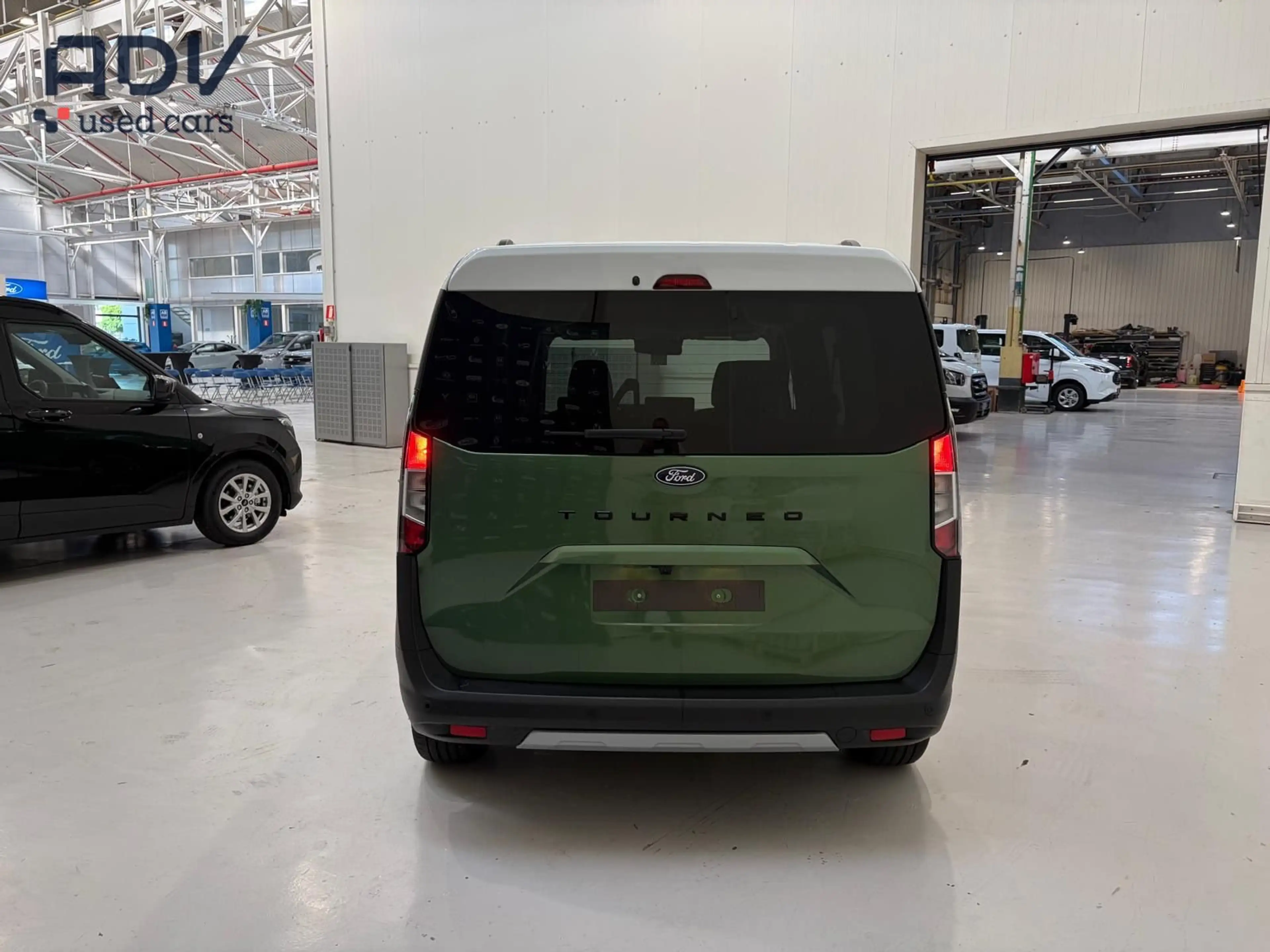 Ford Tourneo Courier Active uitvoering - Carplay/Android Auto - Winter Pack - slechts 13.000 km !! — photo 5