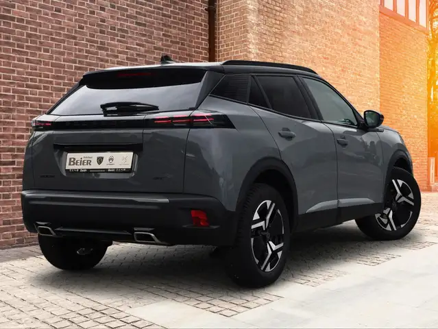 Peugeot 2008 view 4