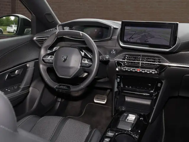 Peugeot 2008 view 11