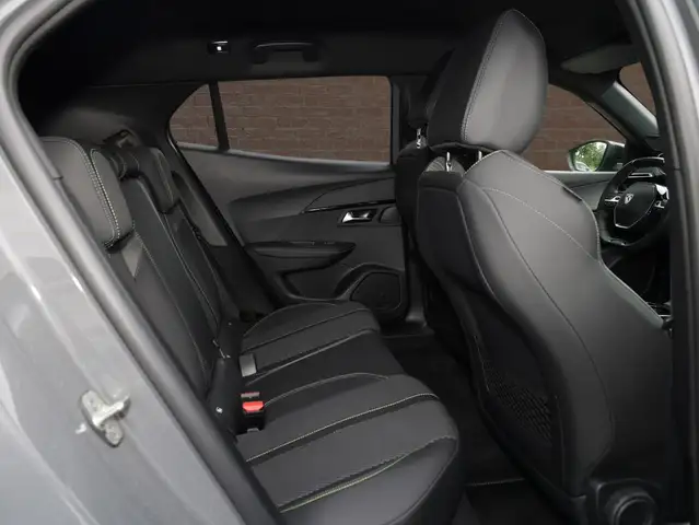 Peugeot 2008 view 9