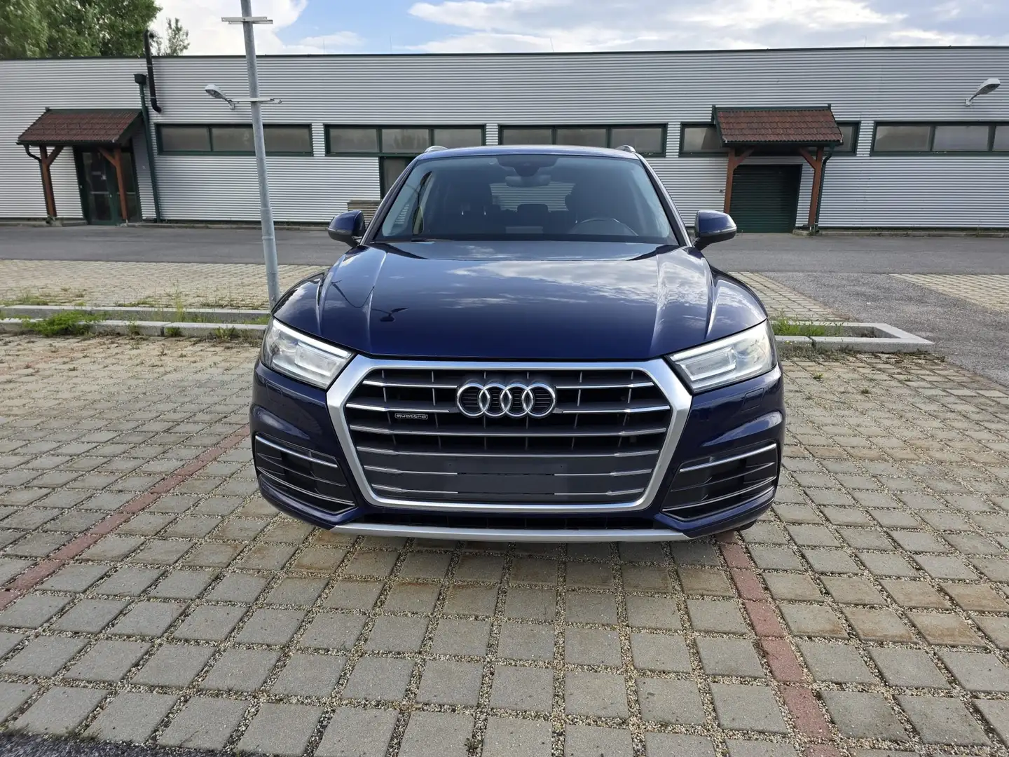 Audi Q5 Q5 2,0 TDI quattro sport S-tronic sport Blau - 1
