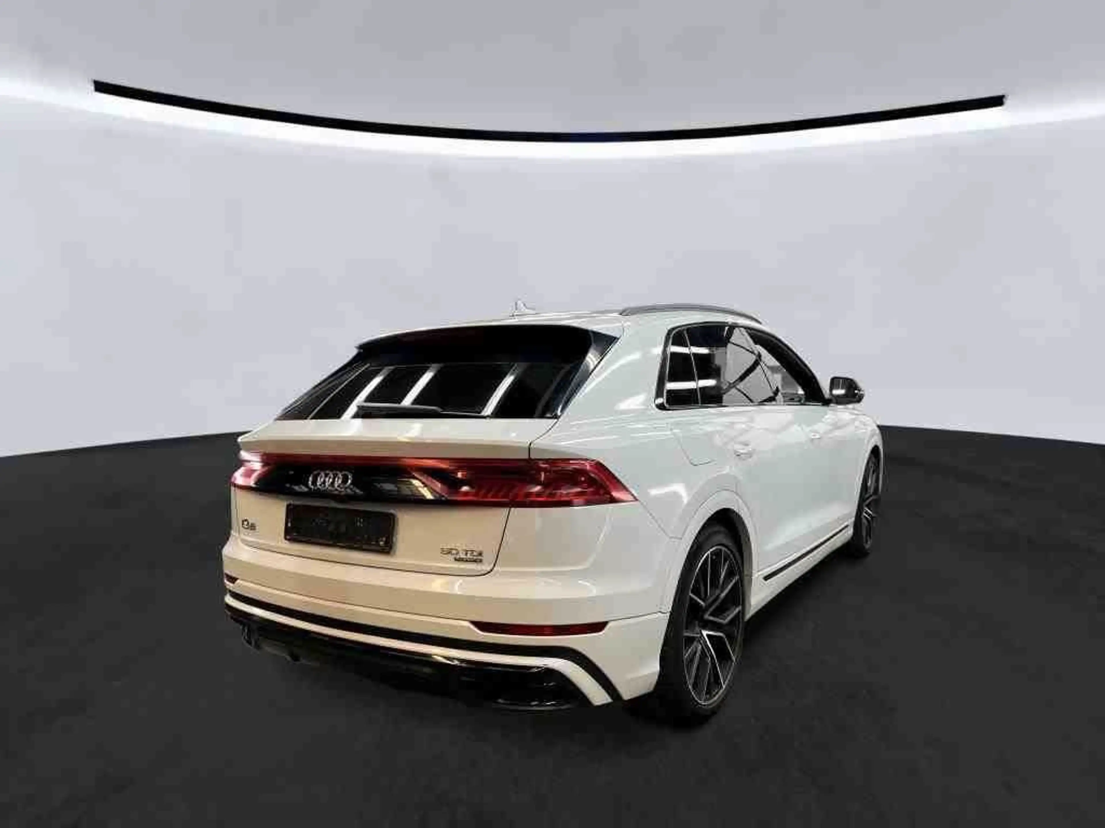 Audi Q8 50 TDI quattro S-Line*Panorama* — photo 4