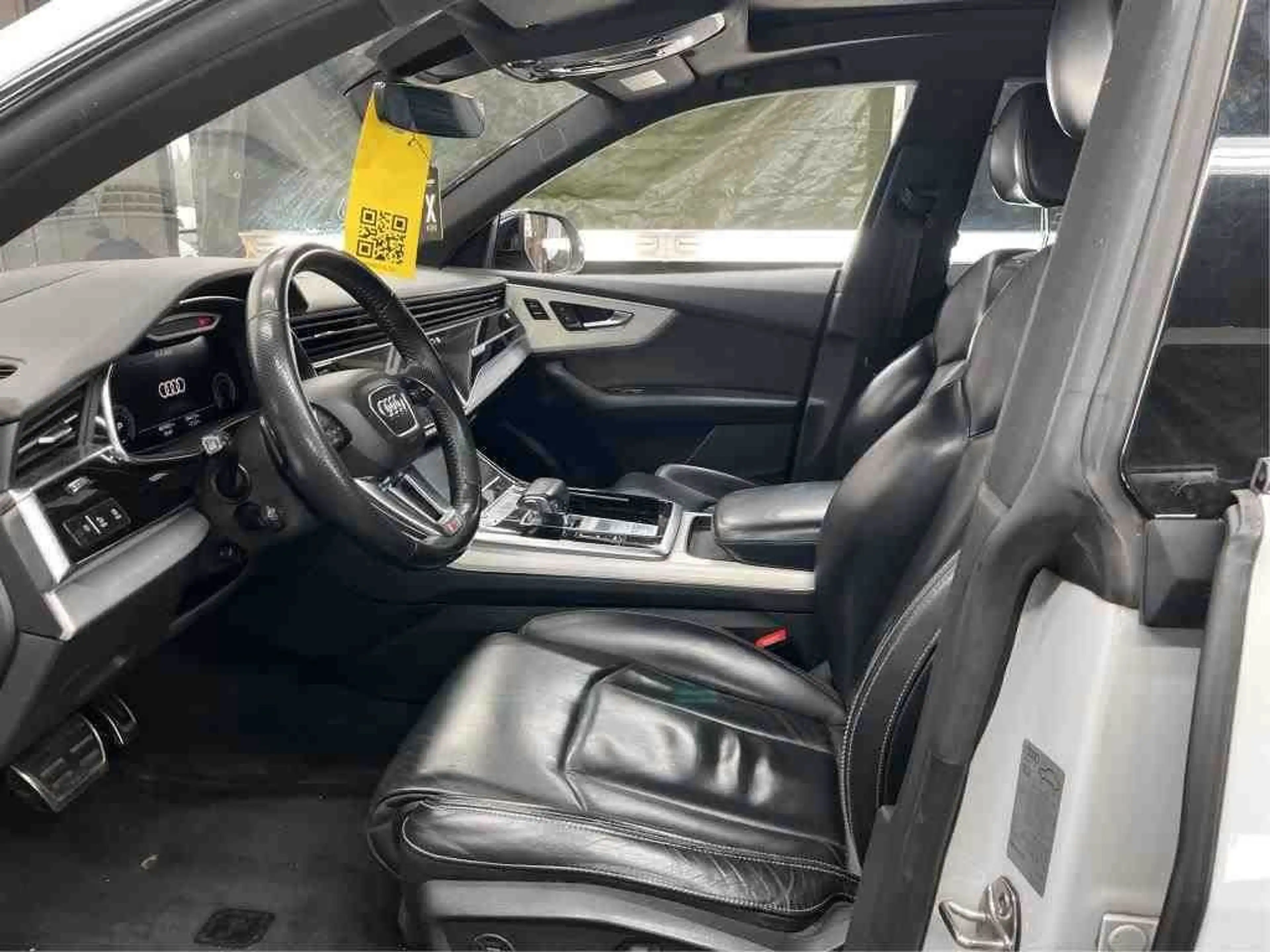 Audi Q8 50 TDI quattro S-Line*Panorama* — photo 11