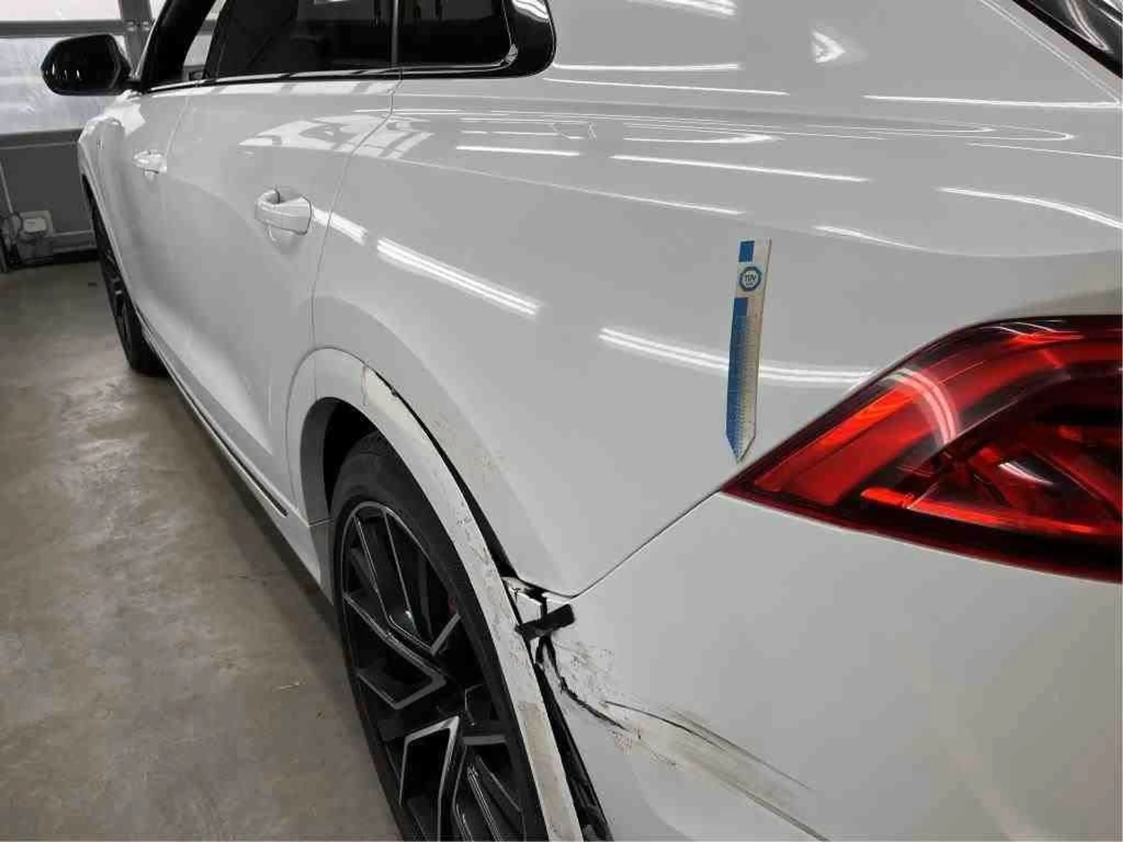 Audi Q8 50 TDI quattro S-Line*Panorama* — photo 8