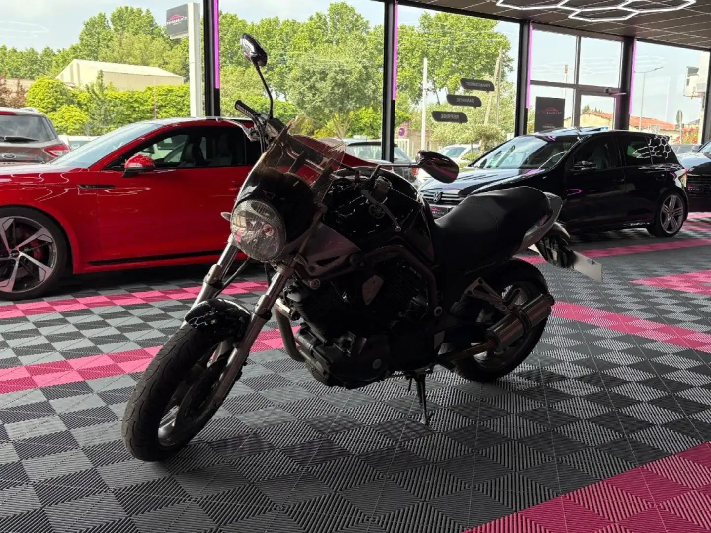 Yamaha 1 100 cc Noir - 2