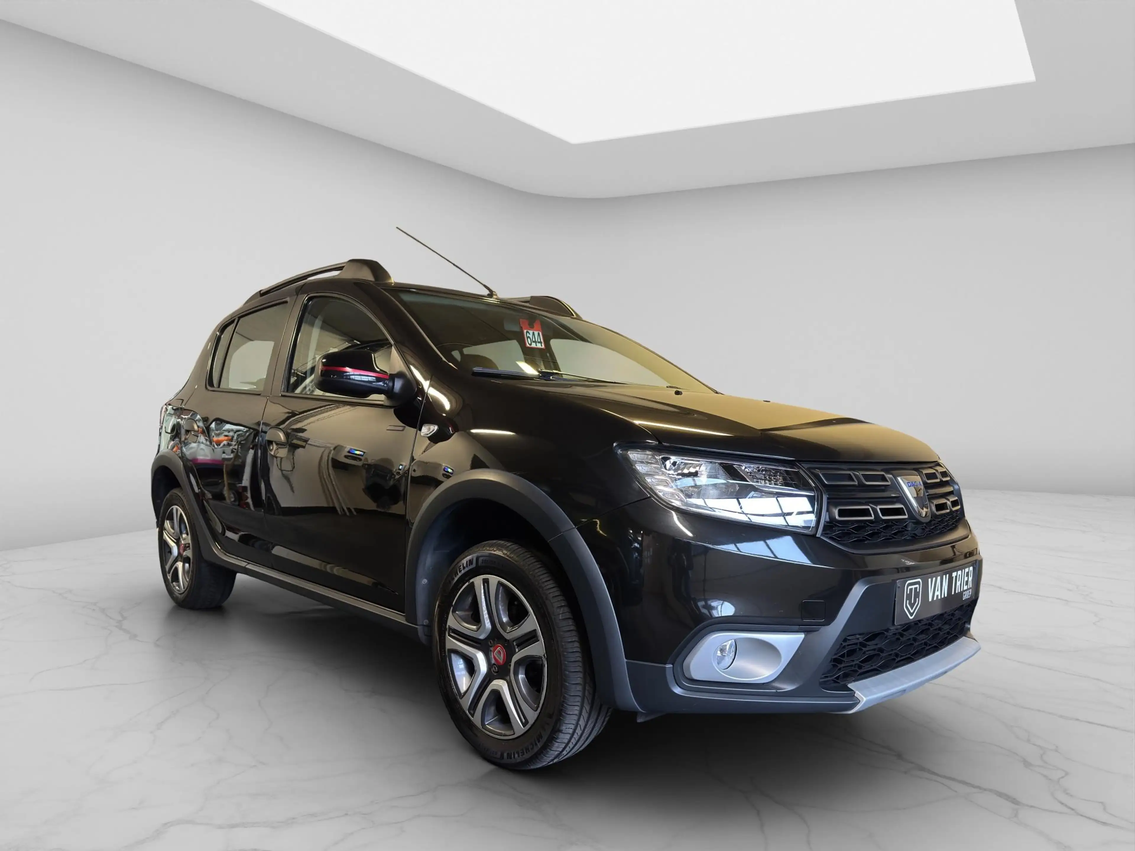 Dacia Sandero II Techroad TCe 90 — photo 3