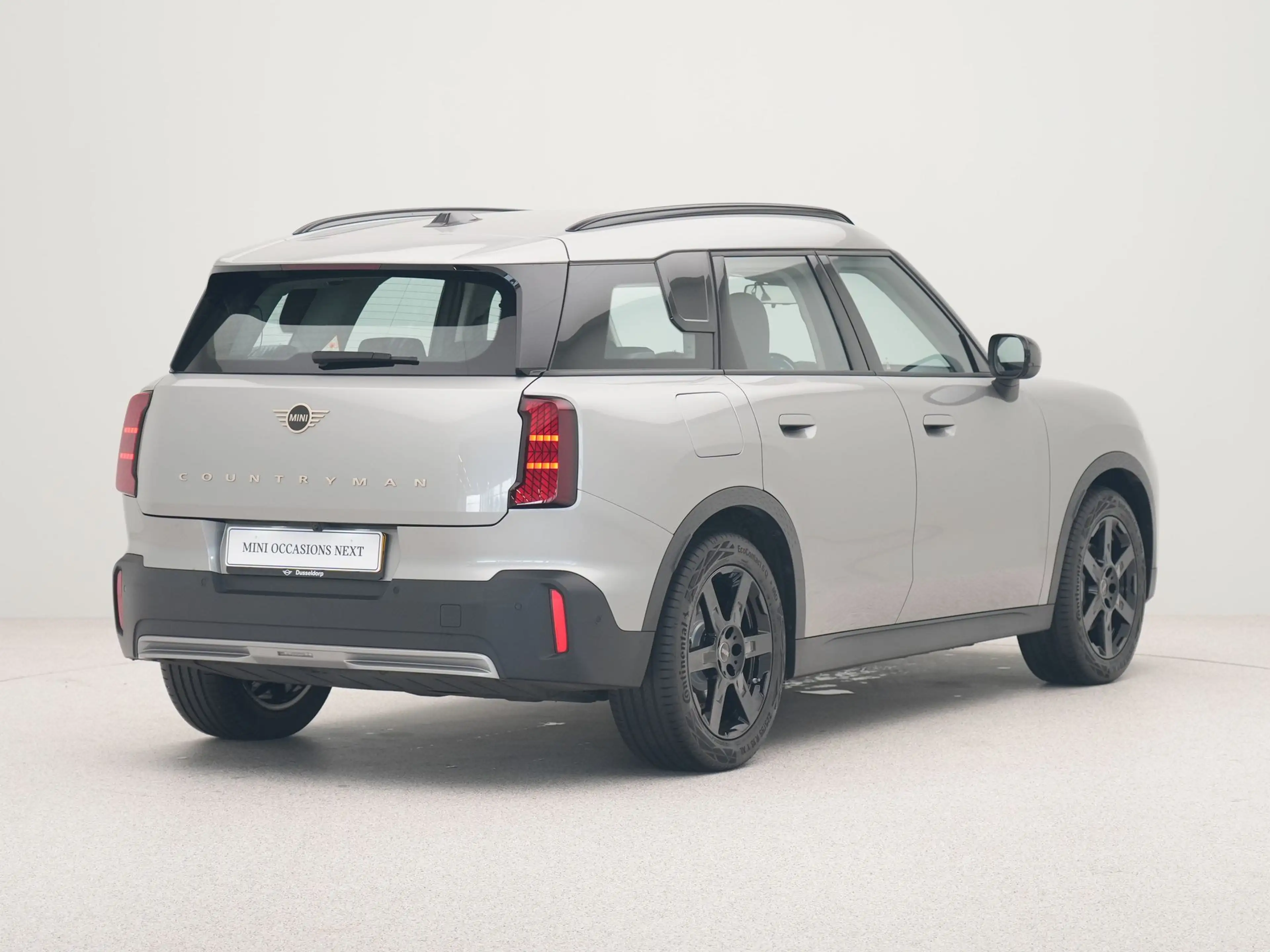 MINI Countryman E Essential — photo 8