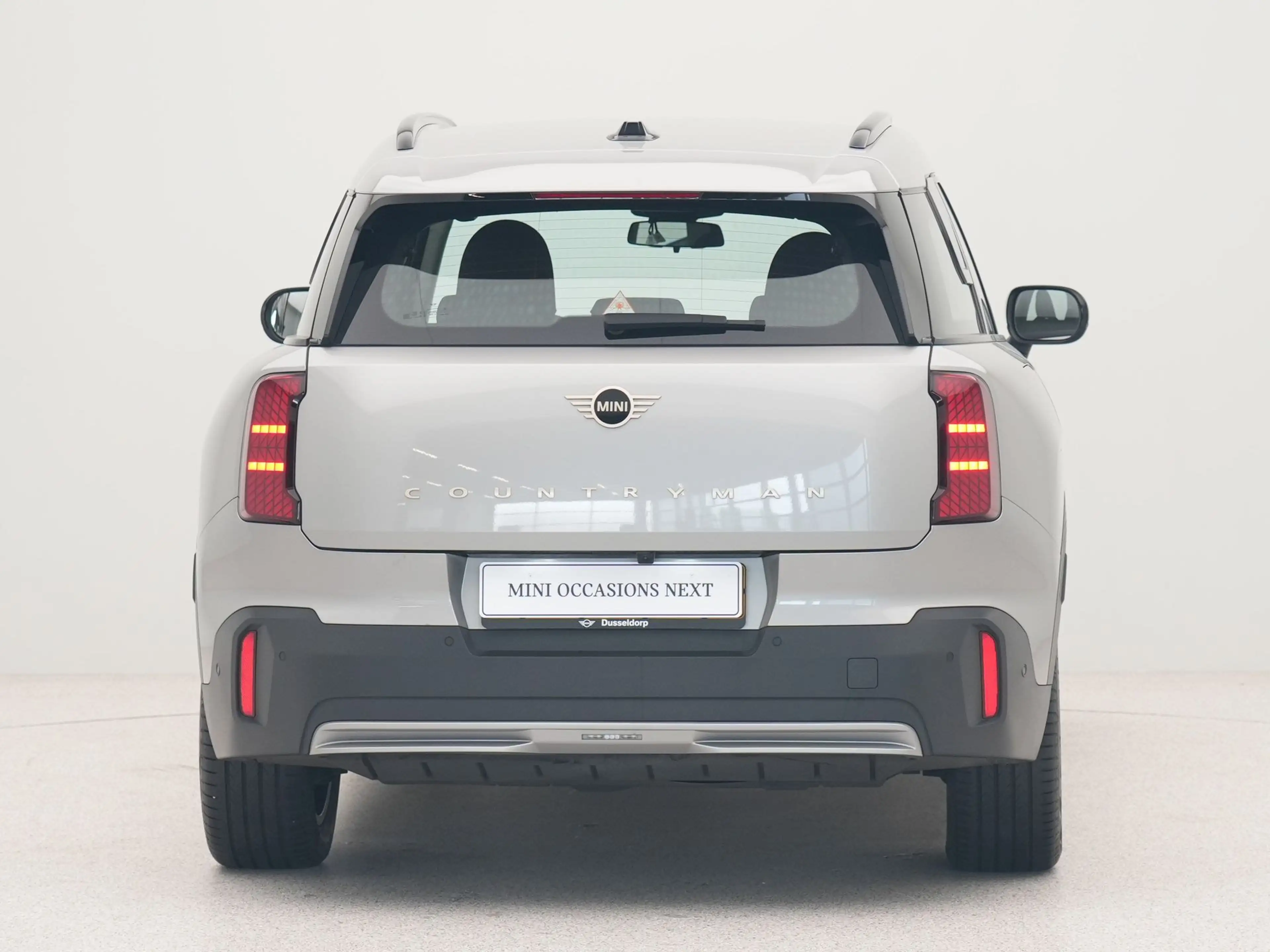 MINI Countryman E Essential — photo 9
