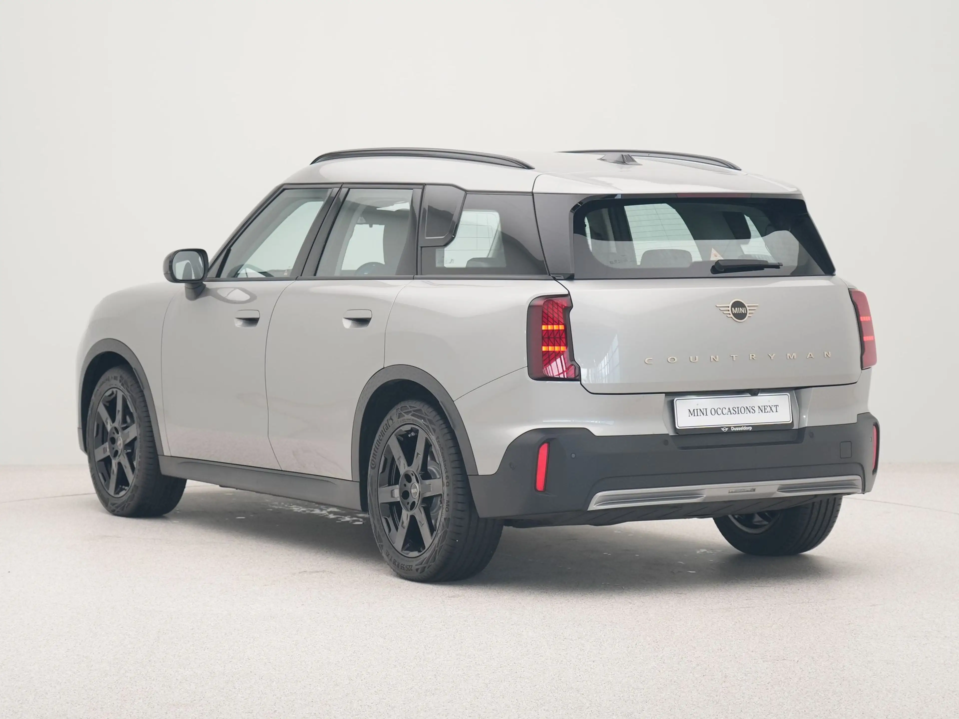 MINI Countryman E Essential — photo 10