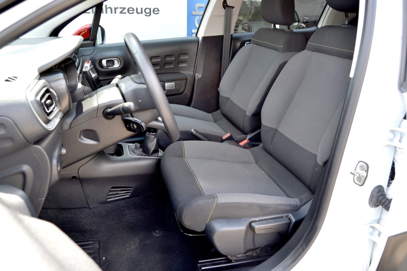 Citroen C3 C3 1,2 Shine AutoAC LMF USB+DAB eFH LED PDC — photo 9