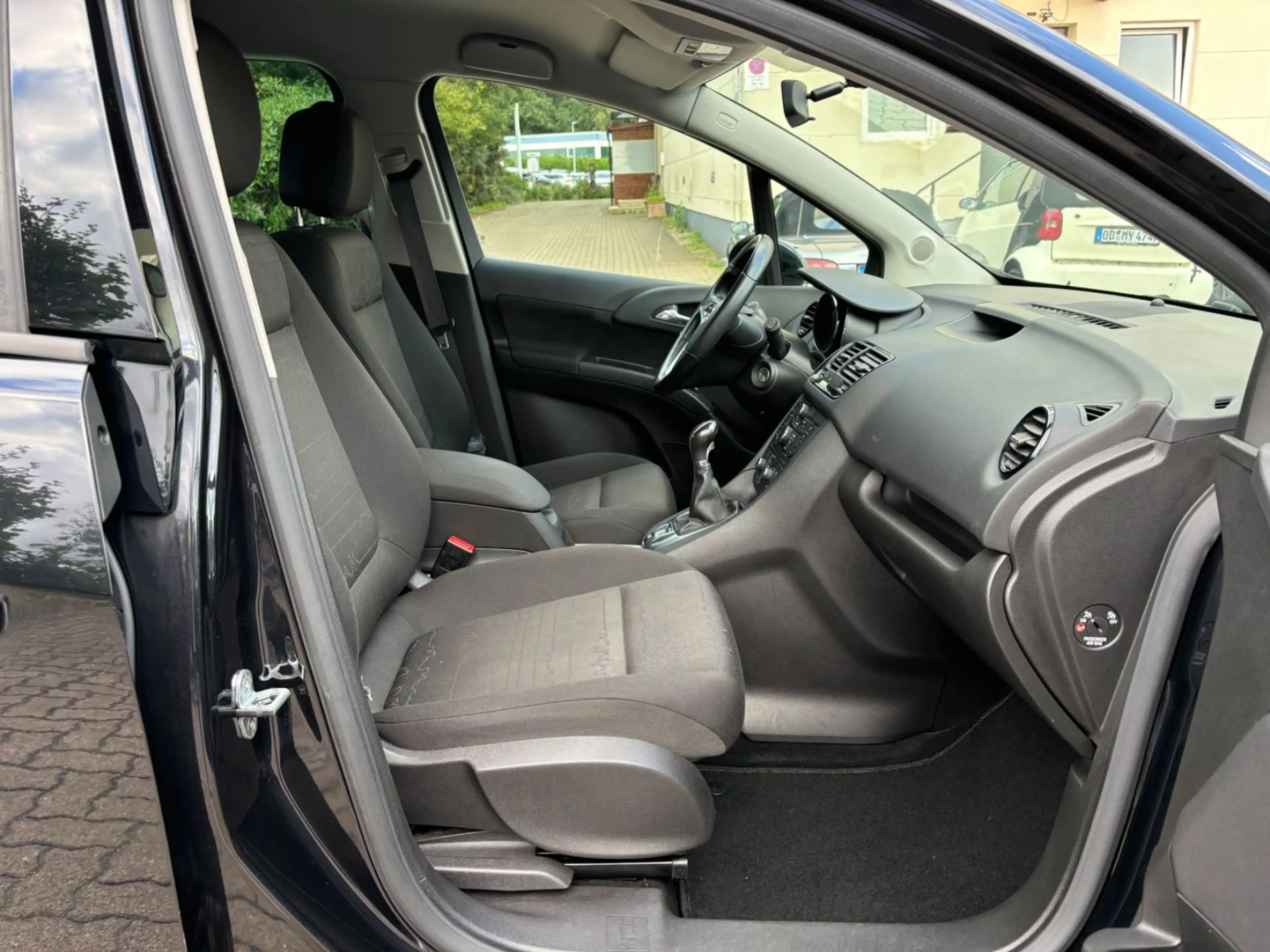 Opel Meriva B 1.4 Design Edition Klima TÜV NEU — photo 12