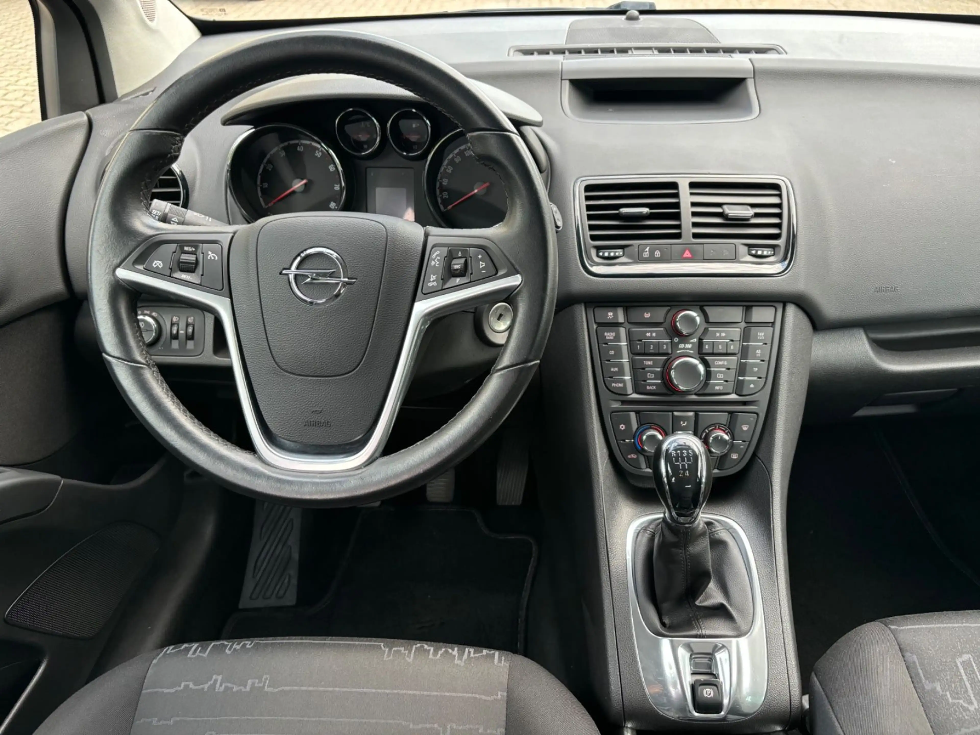 Opel Meriva B 1.4 Design Edition Klima TÜV NEU — photo 15