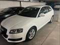 Audi A3 A3 1,6 Limited Edition Edition Weiß - thumbnail 2