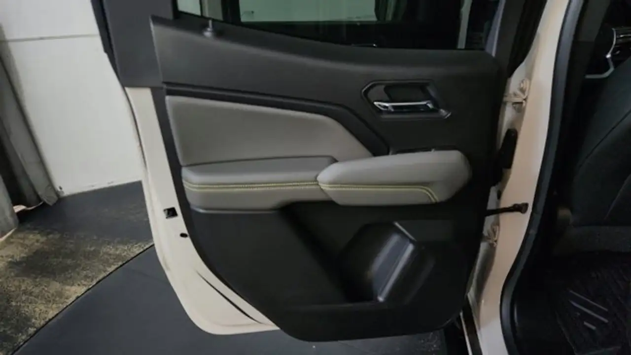 Chevrolet Colorado снимка Chevrolet Colorado