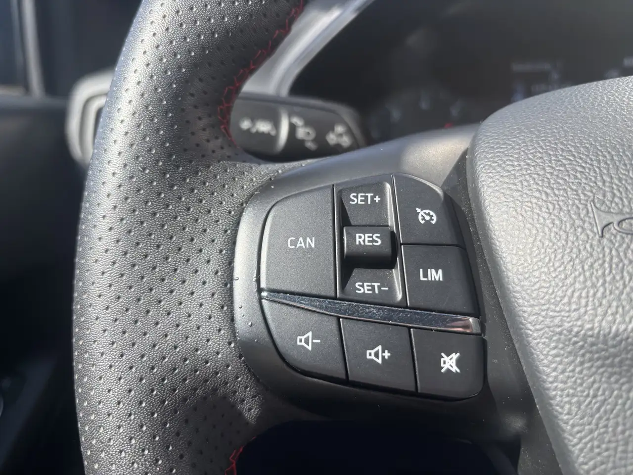 Ford Focus ST-Line MHEV 125PS Rf-Kamera Winter-Paket, миниатюра 17