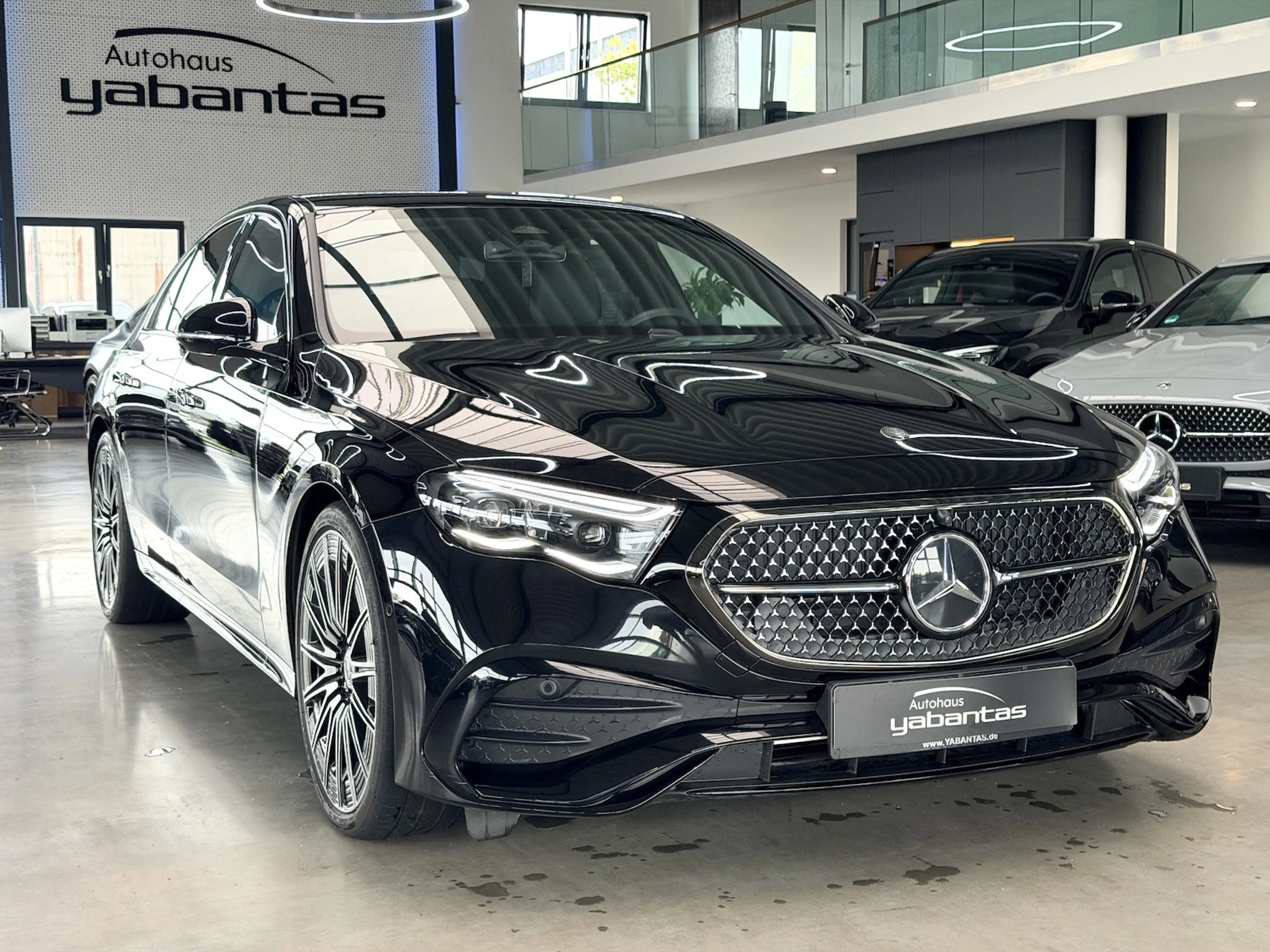 Mercedes-Benz E 450 4M AMG Night Advanced Plus DISTRONIC Pro 360°-K LE — photo 3