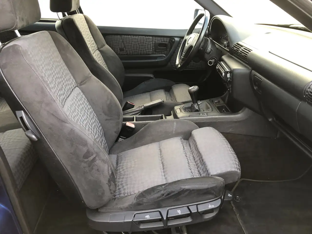 BMW 316 E36 compact M- Paket/Klima/Alcantara/TÜV NEU..., foto 10