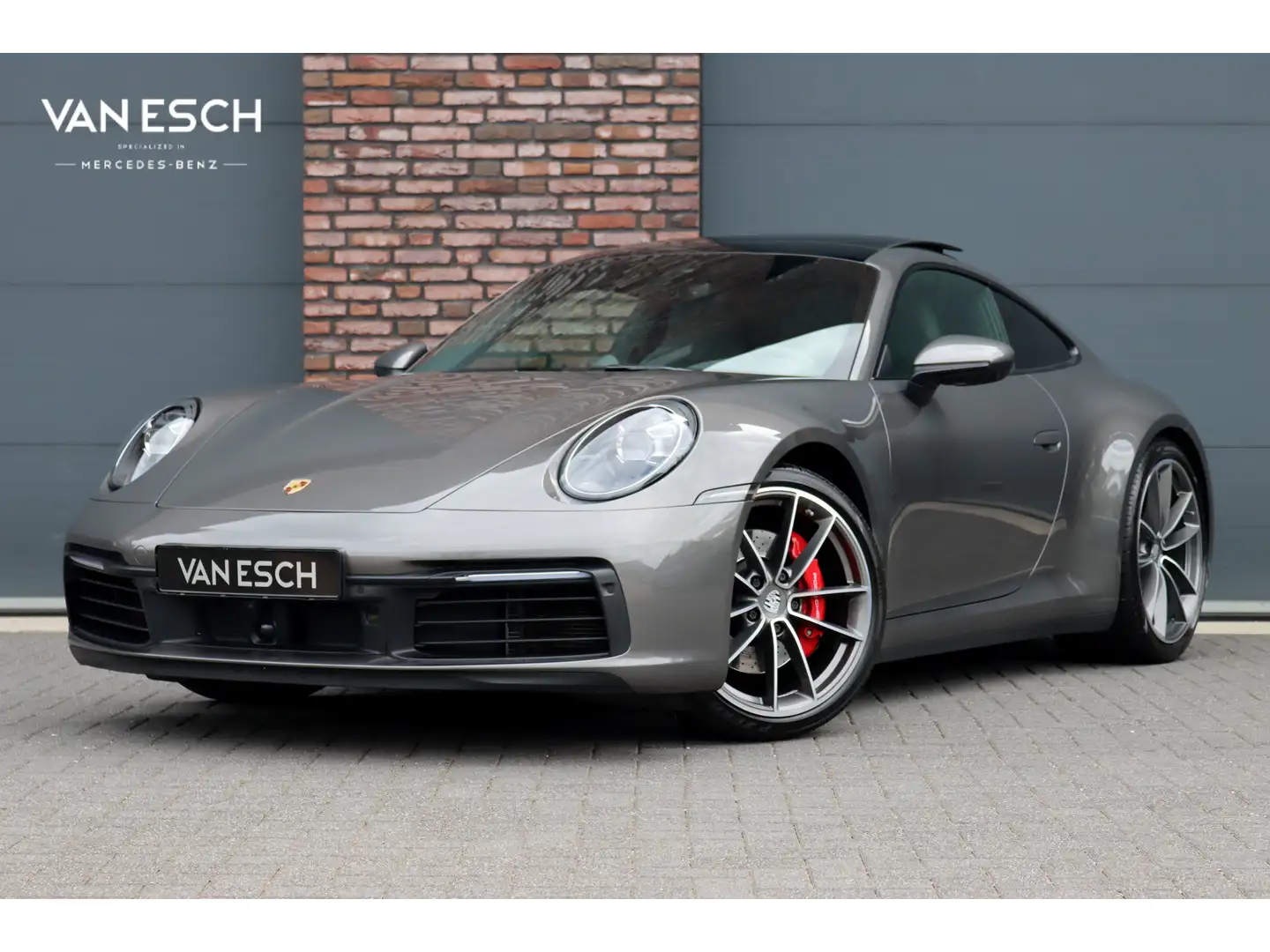 Porsche 992 992 3.0 Carrera 4S | 4-Wielbesturing | Panoramadak Grijs - 1