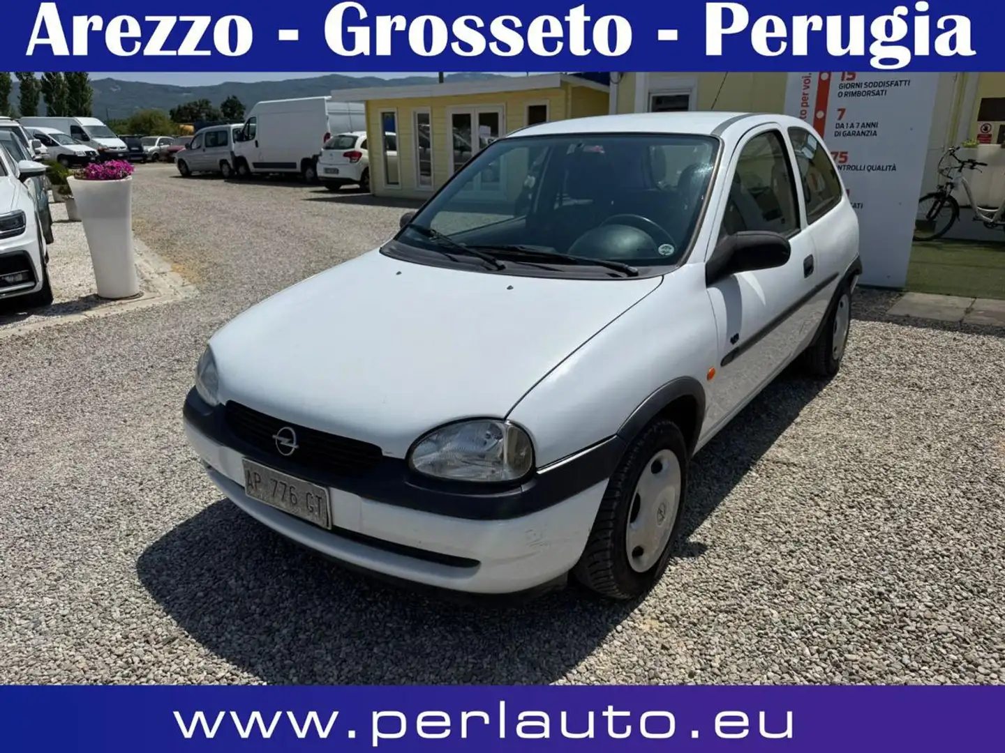 Opel Corsa 1.0i 12V cat 3 porte Viva Bianco - 1