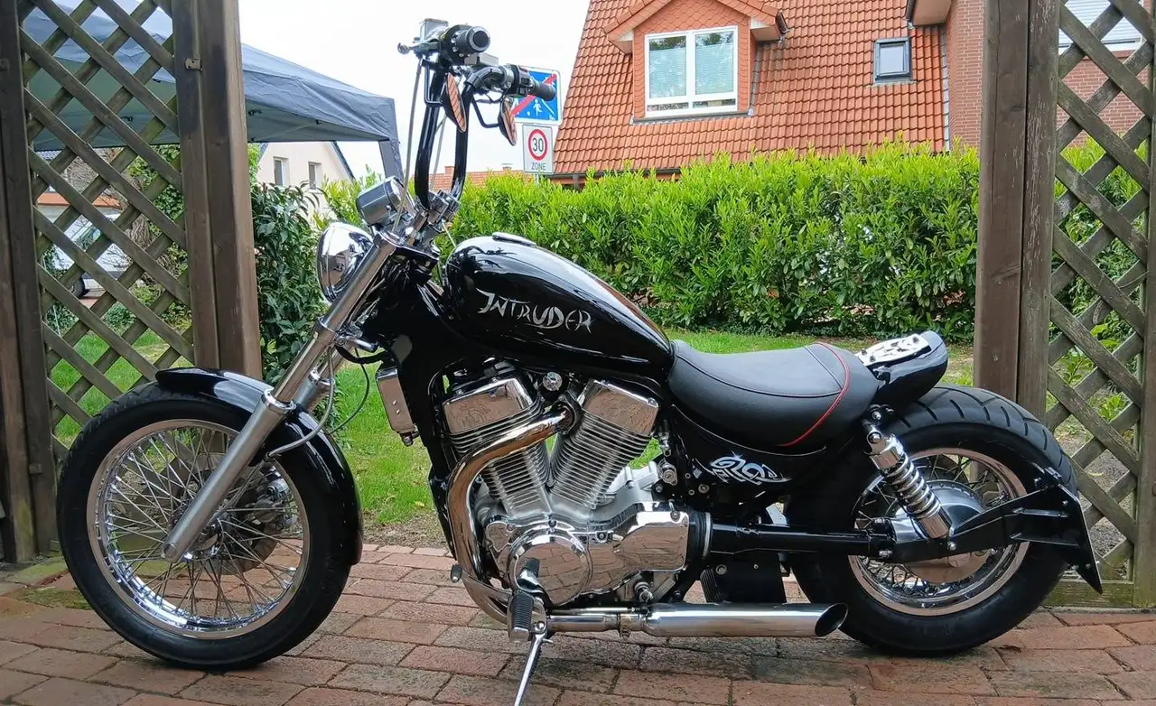 Suzuki VS 1400