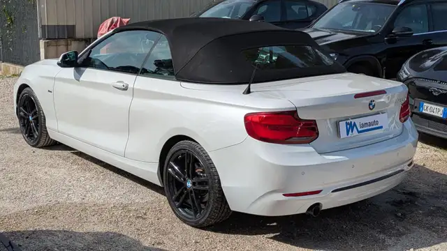 BMW 2 Series view 10