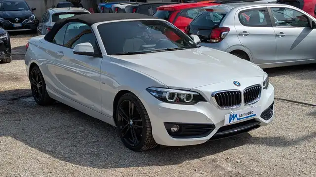 BMW 2 Series view 4