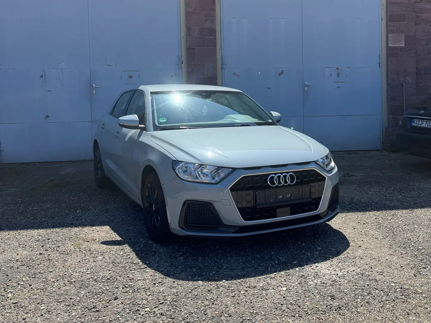 Audi A1 30 TFSI Sportback advanced Grau - 1