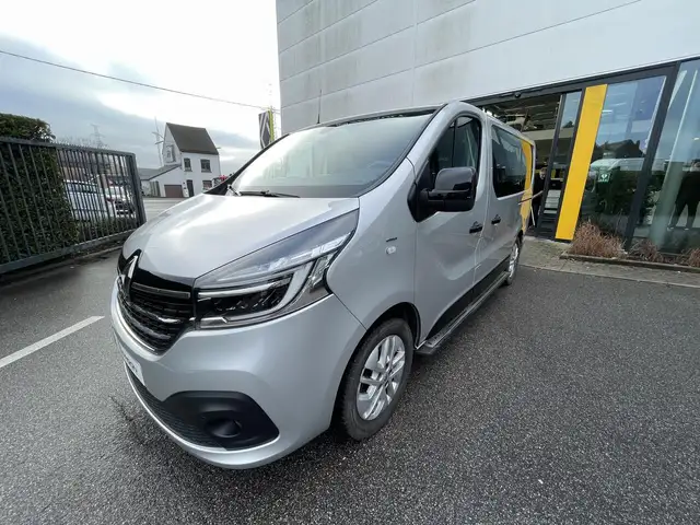 Renault Trafic Space Class Dci 170pk EDC + Winterkit