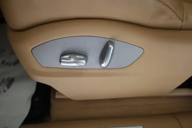 Porsche Macan view 19
