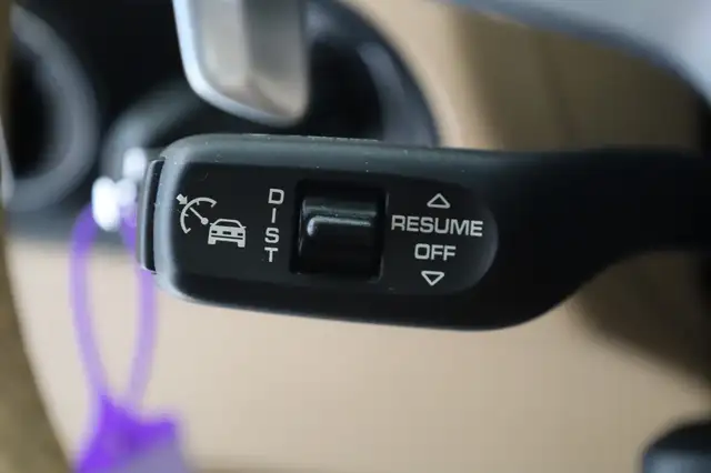Porsche Macan view 24