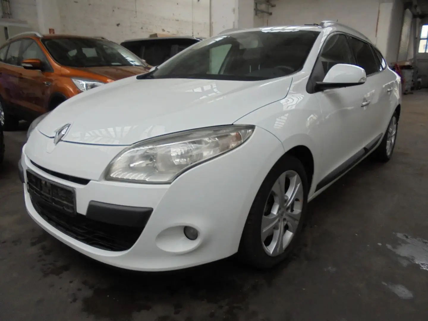 Renault Megane III Grandtour Dynamique Blanc - 1